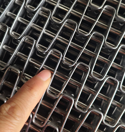 laatste bedrijfskennis over aangepaste roestvrijstalen 304 honingraat transportband