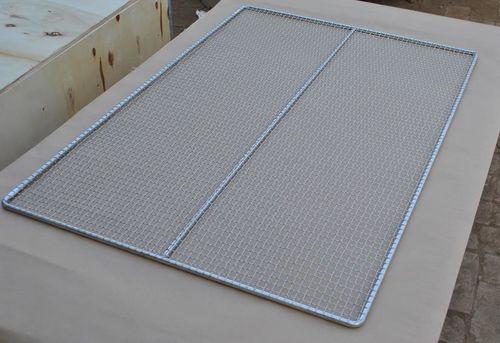 Latest company news about 500 stukken het grote BBQ van het metaalnetwerk dienblad voor voedsel baksel en het drogen