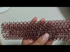 Metalen gaas gordijn Bronzen afwerking Hangende draad gaas Ruimte verdelers Voor het plafond