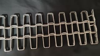 Op maat gemaakt hittebestendig continu voedsel ss304 Metaal 316 roestvrijstalen hoefijzer grote muurgaas plat