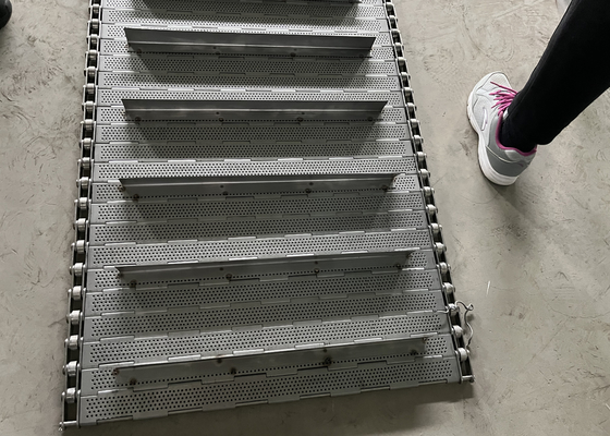 Goede prijs. Geperforeerd het Metaalroestvrij staal 304/316 van Draadmesh chain plate conveyor belt online