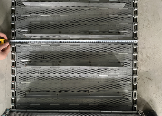Goede prijs. De lichte Transportband van Grey Stainless Steel Plate Link met Schot online
