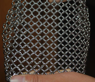 Goede prijs. 304 van de de Gaszuiveraarkeuken van roestvrij staalchainmail van de het Gietijzerhardware De Schonere 7 * 7 duim online