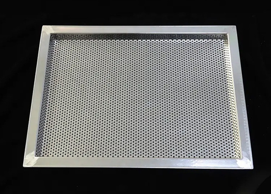 Persoonlijke grootte roestvrij staal 304 316 metalen geperforeerde bakken voor drogen koelen vriezen