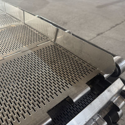 Warmtebestendige voedingsmiddelen van roestvrij staal geperforeerde transportband voor tunneloven