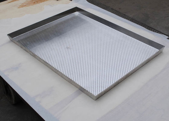 Van het de Hulpmiddelenkoekje Geperforeerd Aluminium van de douanekeuken Kokend het Bakseldienblad