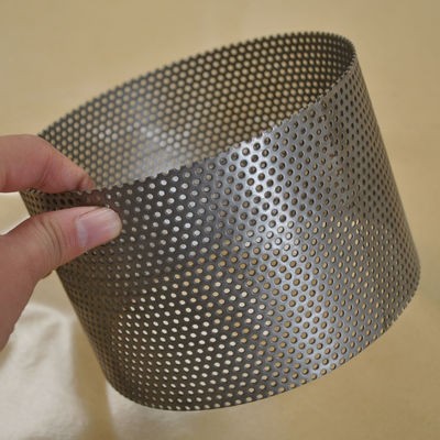Goede prijs. pas Roestvrij staal 304 de geperforeerde aan Cilinder van de metaalbuis voor de filter van de Olieveldpijpleiding online